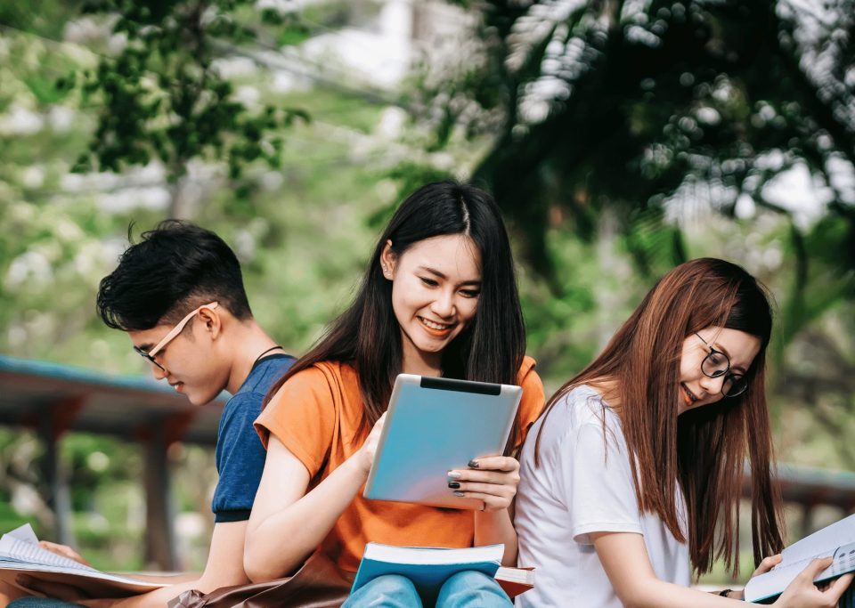 sistem manajemen sekolah digital