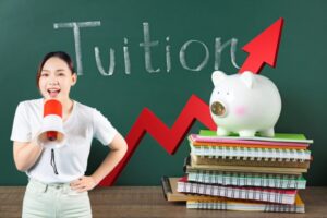 Cara Mengumumkan Penyesuaian Biaya Pendidikan Kepada Orang Tua