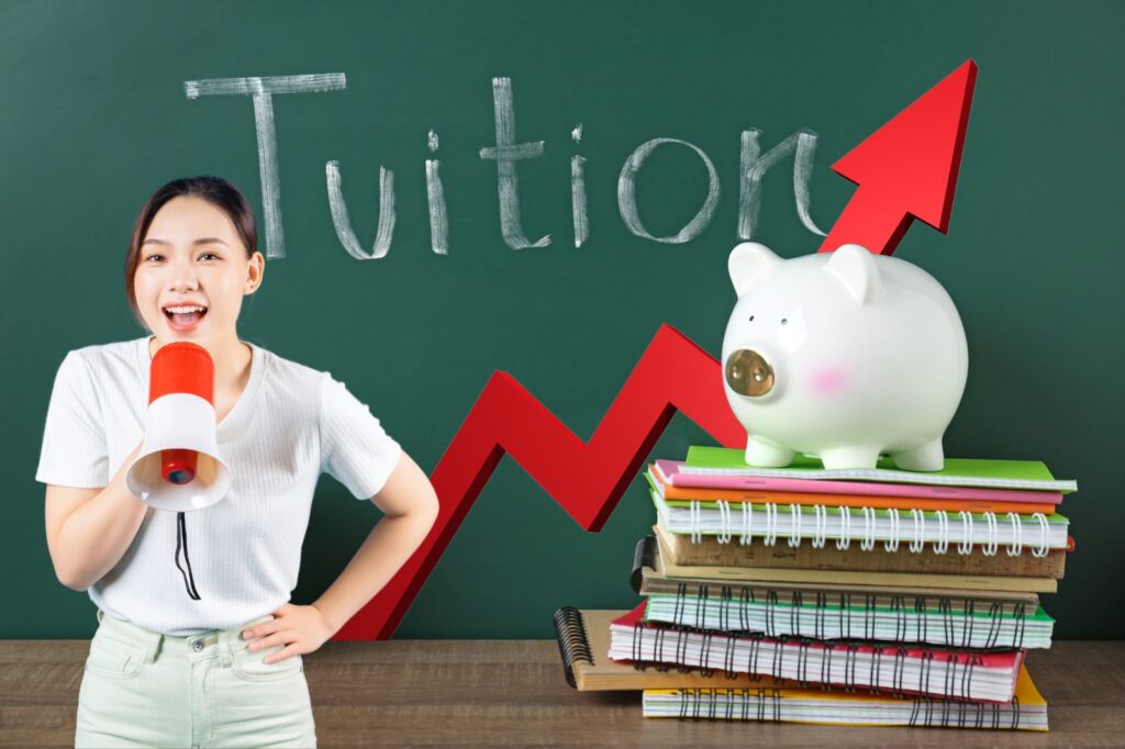 Cara Mengumumkan Penyesuaian Biaya Pendidikan Kepada Orang Tua