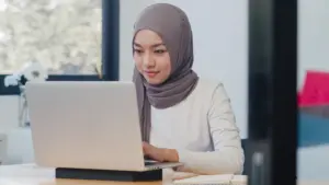 Optimalkan Kehadiran Siswa: Strategi Efektif untuk Pengelola Bimbel dengan AOne