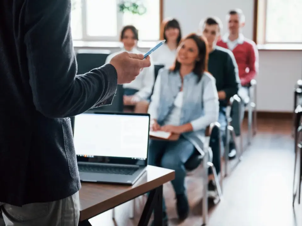 tips bisnis pendidikan